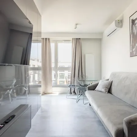 Apartment House Living Warsaw