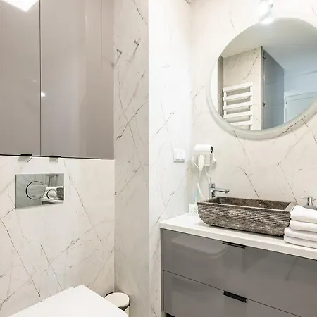 House Living Apartment *